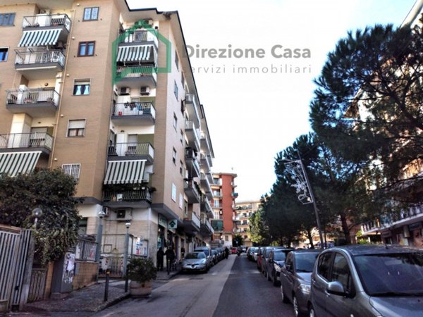 negozio in affitto a Napoli in zona Capodimonte / Colli Aminei