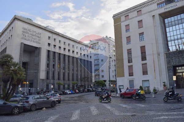 ufficio in affitto a Napoli in zona San Ferdinando