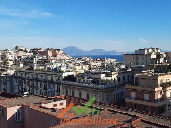 appartamento in affitto a Napoli in zona Chiaia