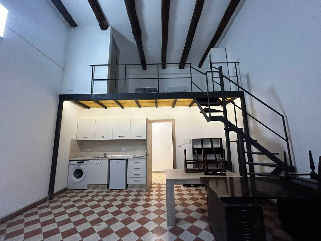appartamento in affitto a Napoli