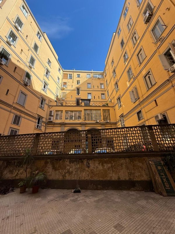 appartamento in affitto a Napoli in zona Pendino / San Giuseppe