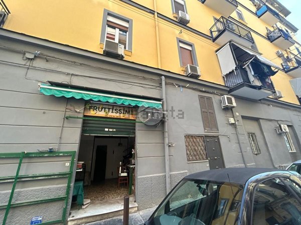locale commerciale in affitto a Napoli in zona San Lorenzo