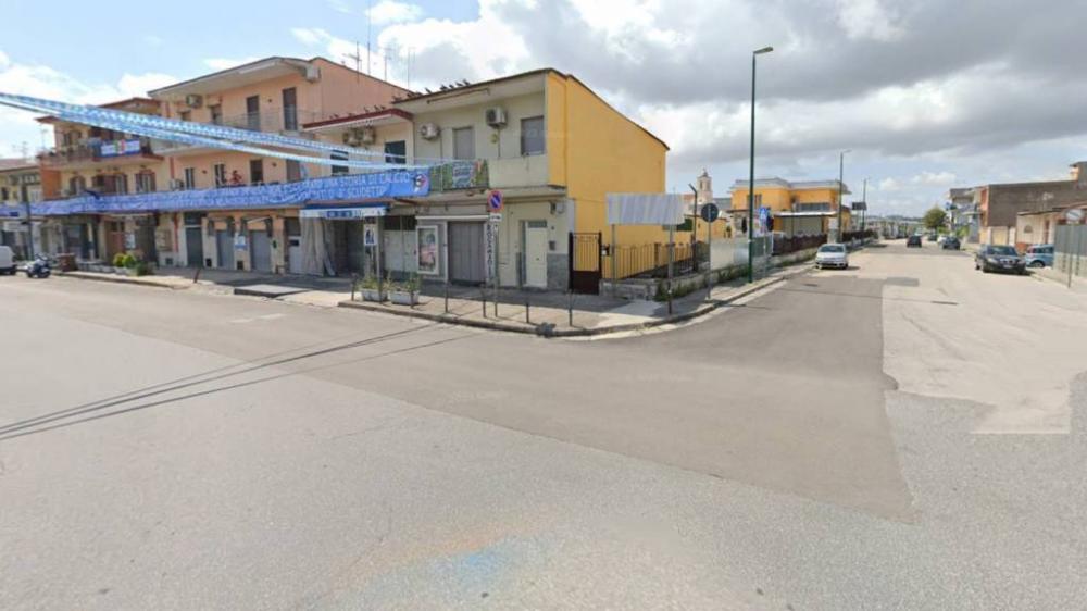 negozio in affitto a Napoli in zona Mercato