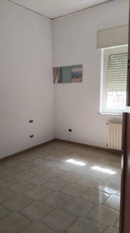 negozio in affitto a Napoli in zona Pianura