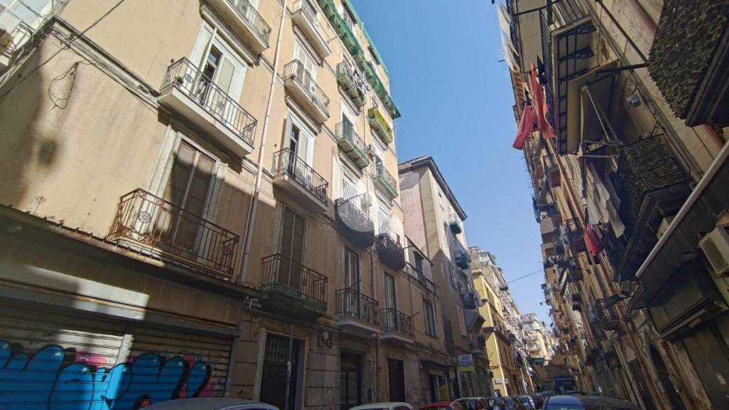 appartamento in affitto a Napoli in zona Pendino / San Giuseppe