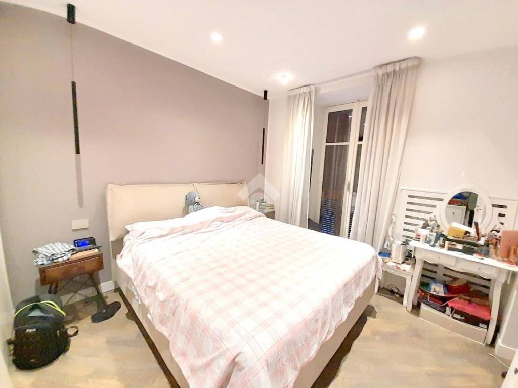 appartamento in affitto a Napoli in zona Chiaia