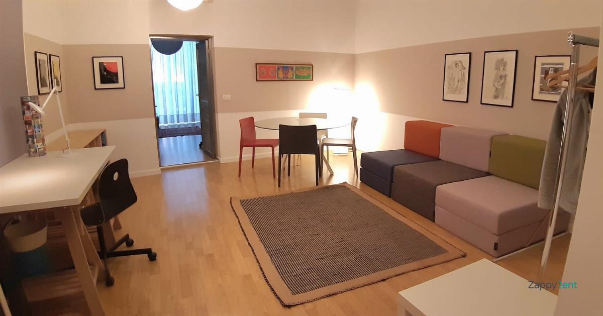 appartamento in affitto a Napoli in zona Chiaia