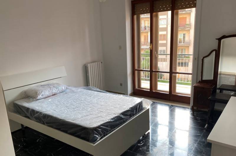 camera singola in affitto a Napoli in zona Capodimonte / Colli Aminei