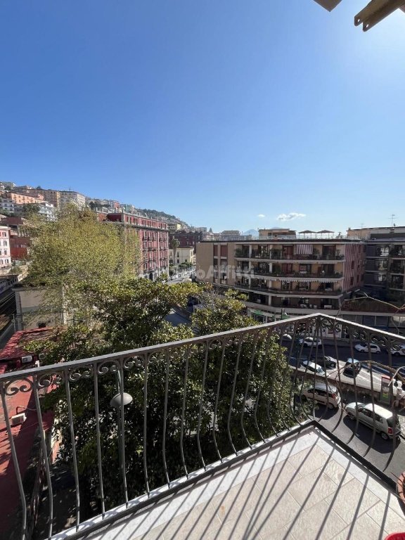 appartamento in affitto a Napoli in zona Chiaia