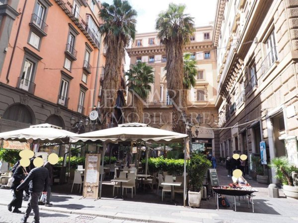 appartamento in affitto a Napoli in zona Chiaia