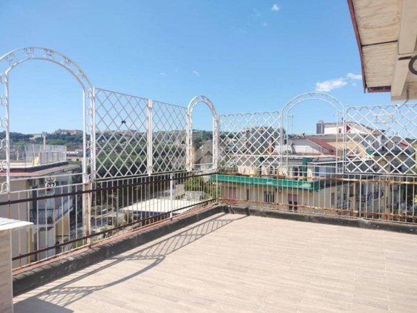 appartamento in affitto a Napoli in zona Capodimonte / Colli Aminei