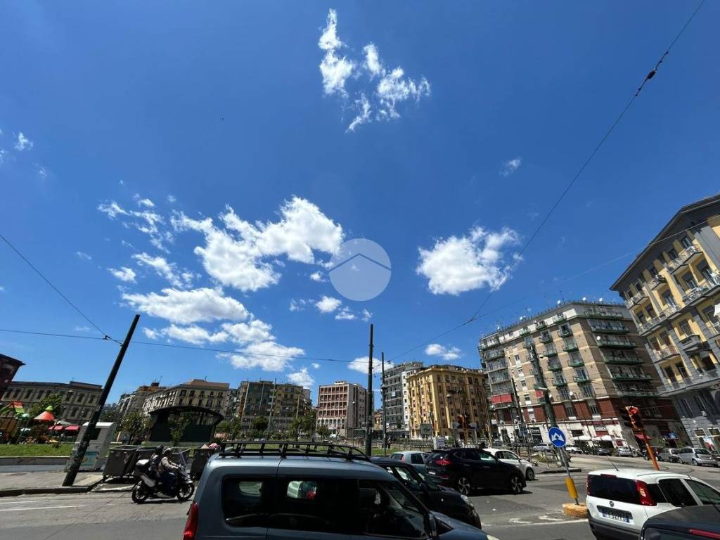 negozio in affitto a Napoli in zona Poggioreale