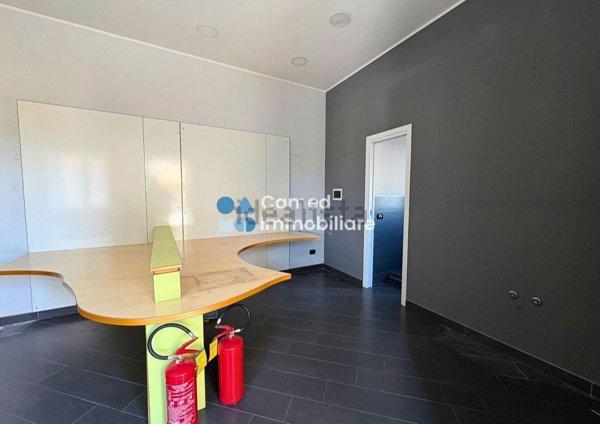 ufficio in affitto a Napoli in zona Bagnoli