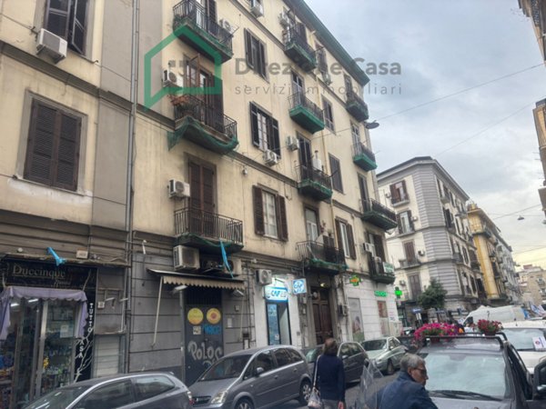 negozio in affitto a Napoli in zona Pendino / San Giuseppe
