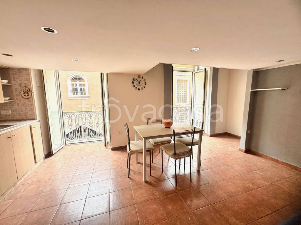 appartamento in affitto a Napoli in zona Pendino / San Giuseppe
