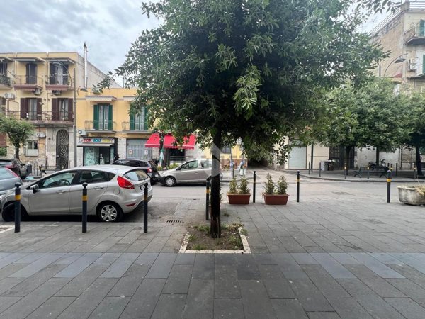 locale commerciale in affitto a Napoli in zona Ponticelli