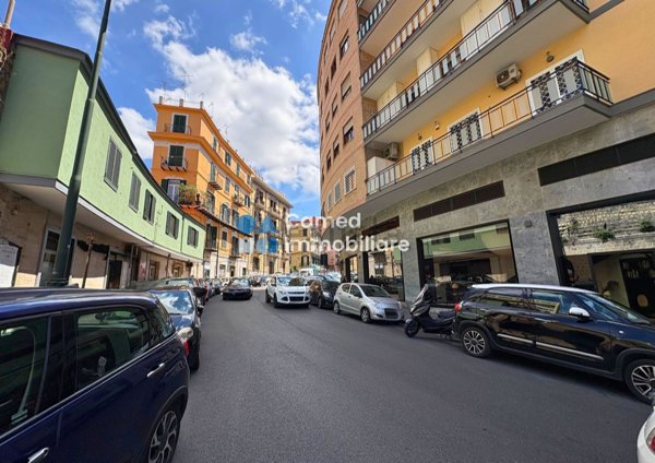 appartamento in affitto a Napoli in zona Chiaia