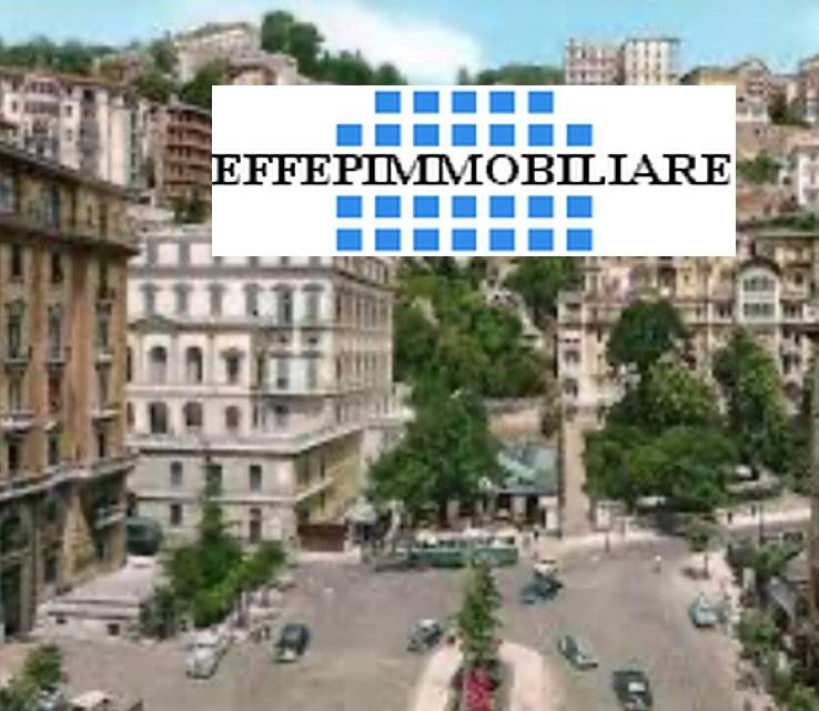 appartamento in affitto a Napoli in zona Chiaia