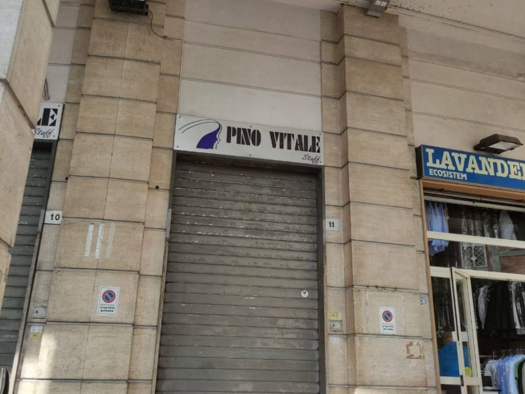 trivano in affitto a Napoli in zona Arenella