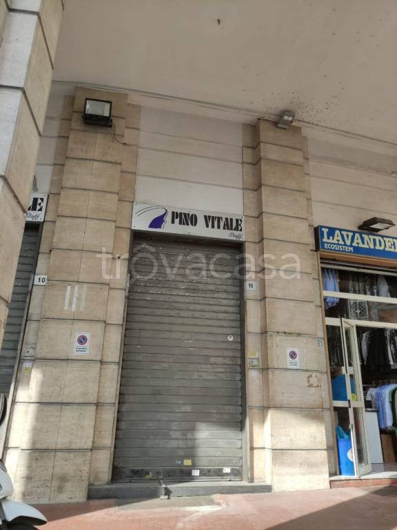trivano in affitto a Napoli in zona Arenella