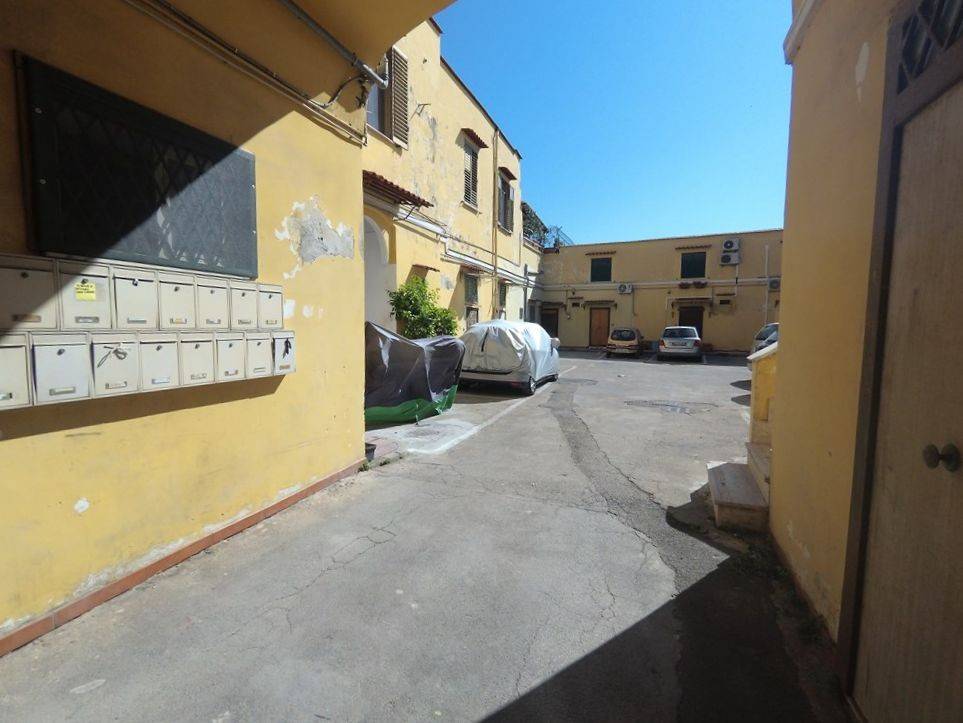 appartamento in affitto a Napoli in zona Chiaiano