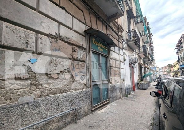 locale commerciale in affitto a Napoli in zona Miano