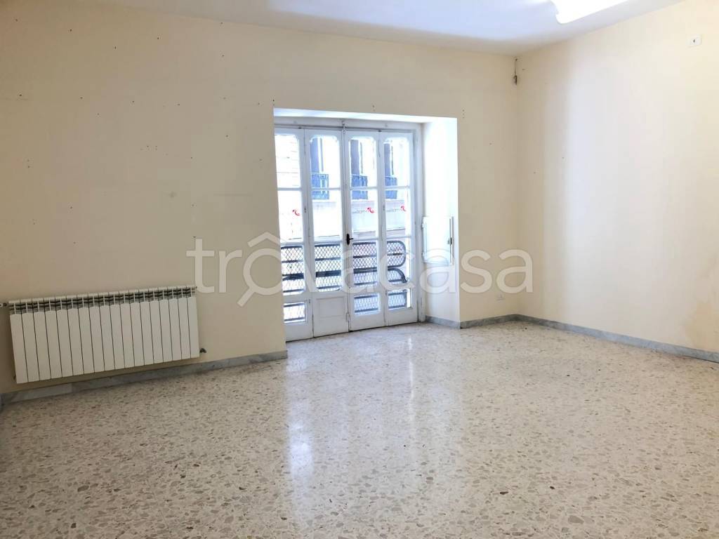 ufficio in affitto a Napoli in zona Porto