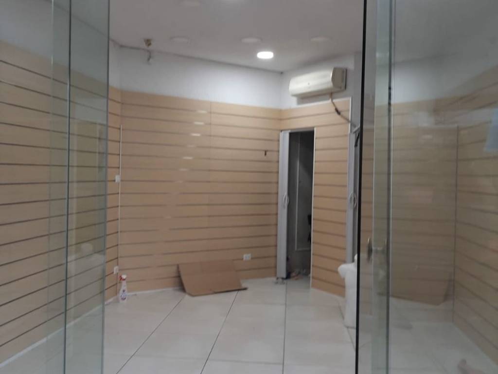 negozio in affitto a Napoli in zona Soccavo