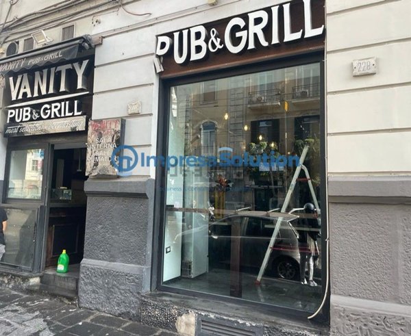 locale commerciale in affitto a Napoli in zona Pendino / San Giuseppe