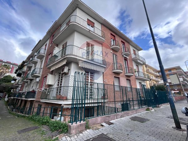 appartamento in affitto a Napoli in zona Chiaia