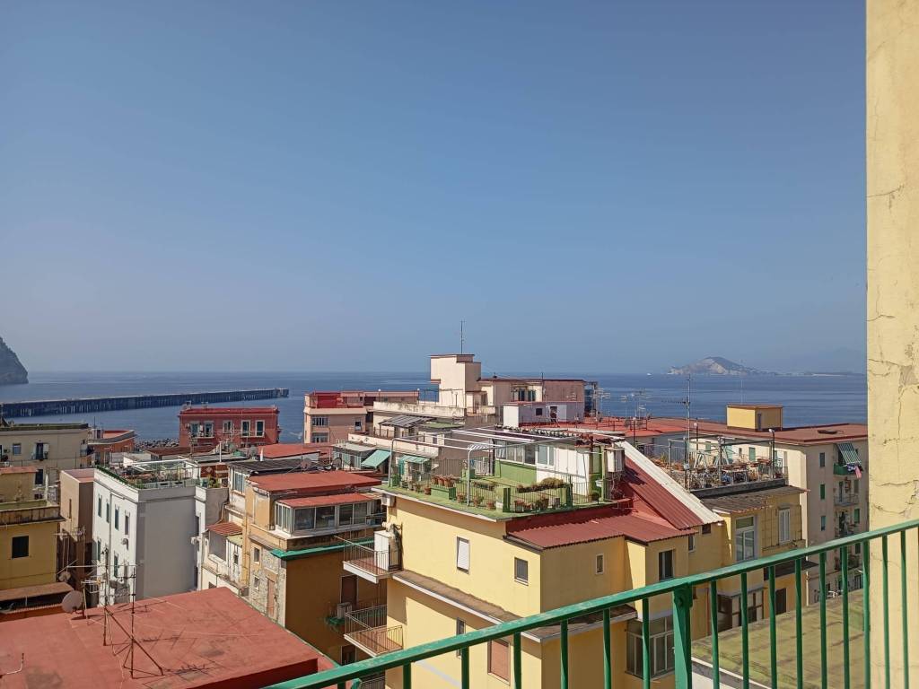 appartamento in affitto a Napoli in zona Bagnoli