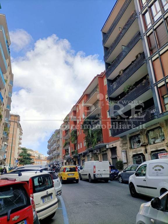 appartamento in affitto a Napoli in zona Chiaia
