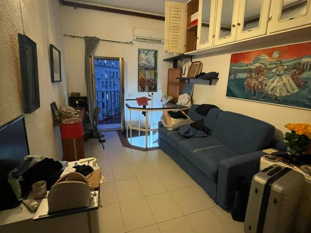 appartamento in affitto a Napoli in zona Chiaia