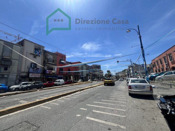 negozio in affitto a Napoli in zona Poggioreale