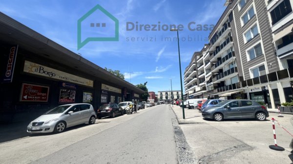 negozio in affitto a Napoli in zona Poggioreale