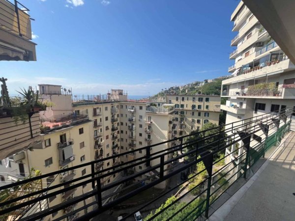 appartamento in affitto a Napoli in zona Chiaia