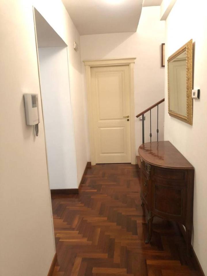 appartamento in affitto a Napoli in zona Stella