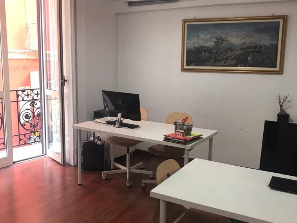 ufficio in affitto a Napoli