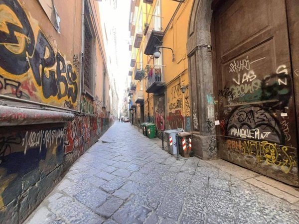 appartamento in affitto a Napoli in zona Stella