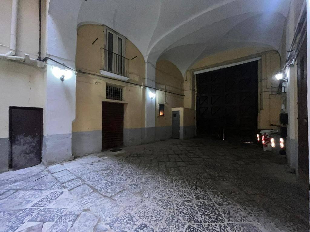 appartamento in affitto a Napoli in zona Stella
