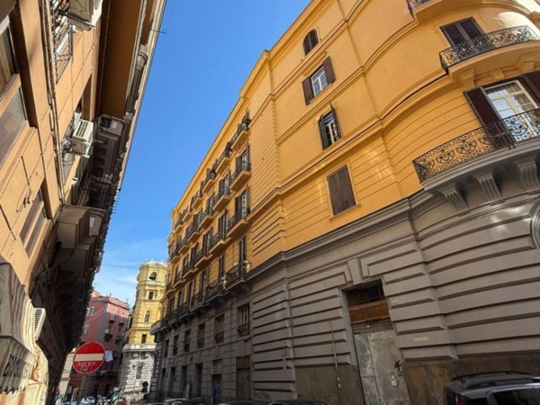 appartamento in affitto a Napoli in zona Stella