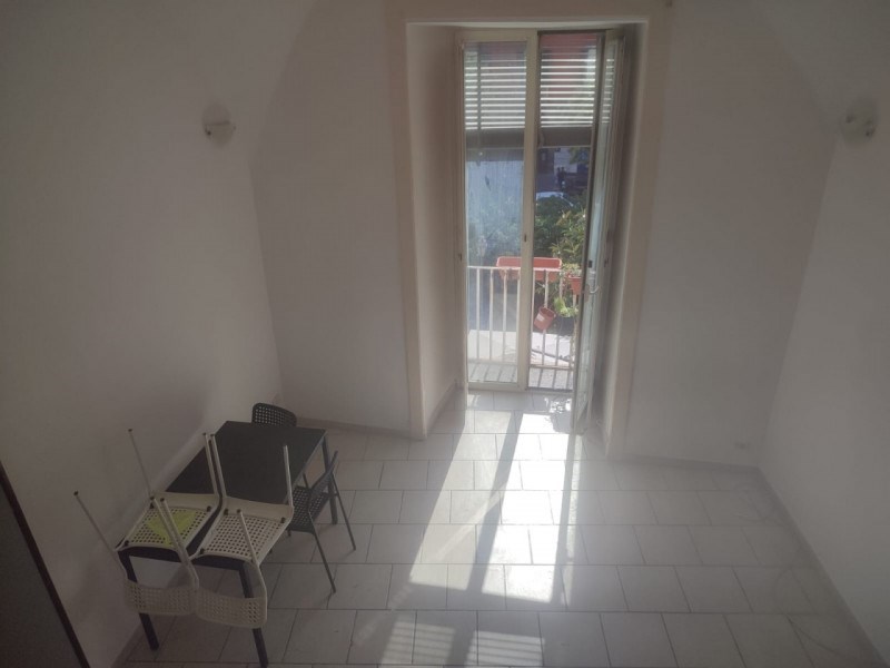 appartamento in affitto a Napoli in zona Stella