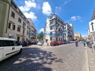 negozio in affitto a Napoli in zona Vomero
