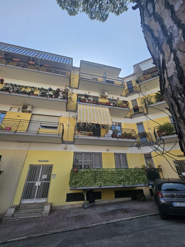 appartamento in affitto a Napoli in zona Bagnoli
