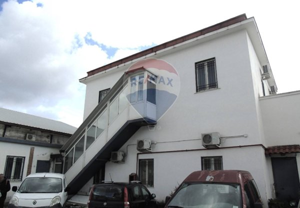 ufficio in affitto a Napoli in zona Zona Industriale-Ferrovia