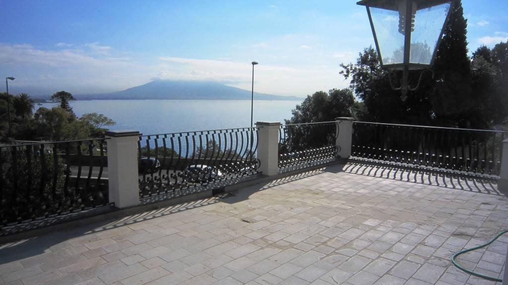 appartamento in affitto a Napoli in zona Posillipo
