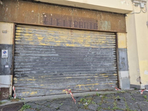 negozio in affitto a Napoli in zona Posillipo