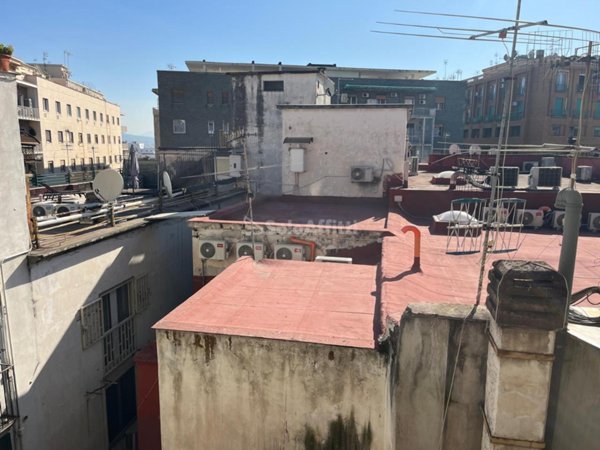 appartamento in affitto a Napoli