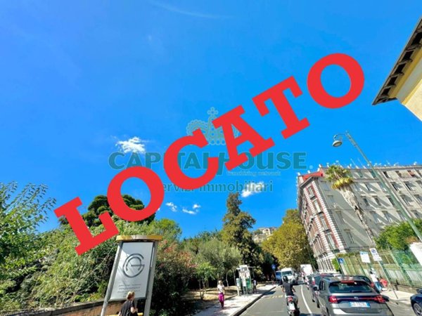 appartamento in affitto a Napoli in zona Chiaia