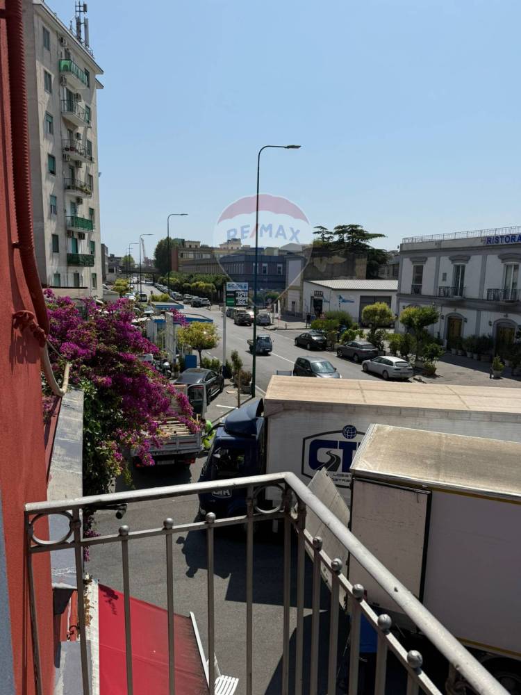 ufficio in affitto a Napoli in zona Zona Industriale-Ferrovia